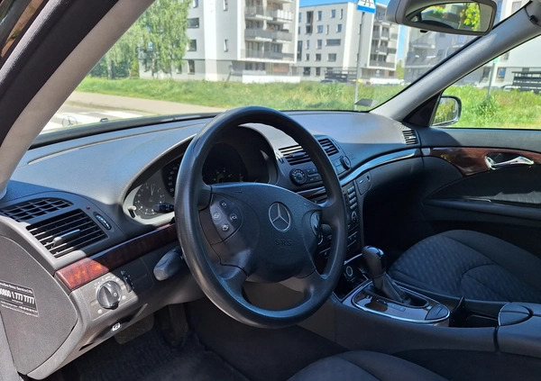 Mercedes-Benz Klasa E cena 17000 przebieg: 367000, rok produkcji 2006 z Lublin małe 46